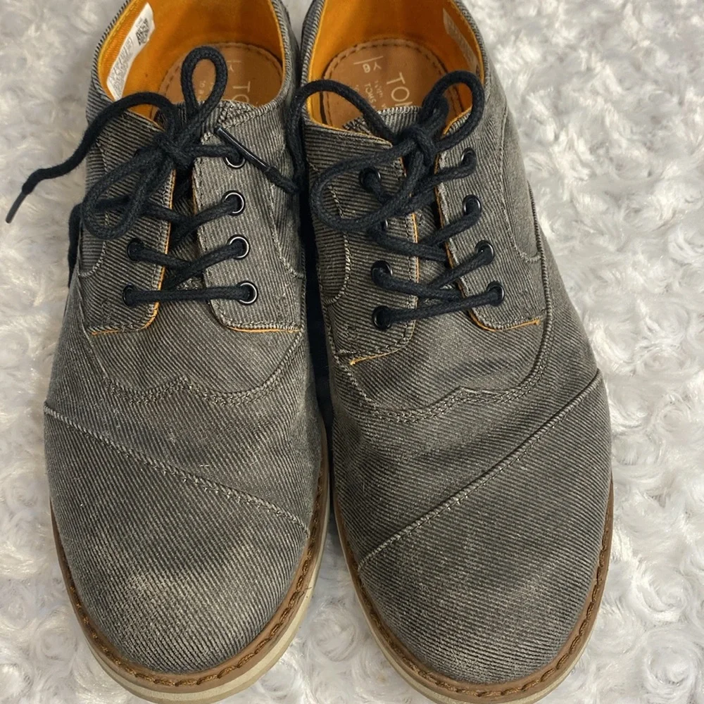 TOMS Y 6 tie loafer grey denim shoe